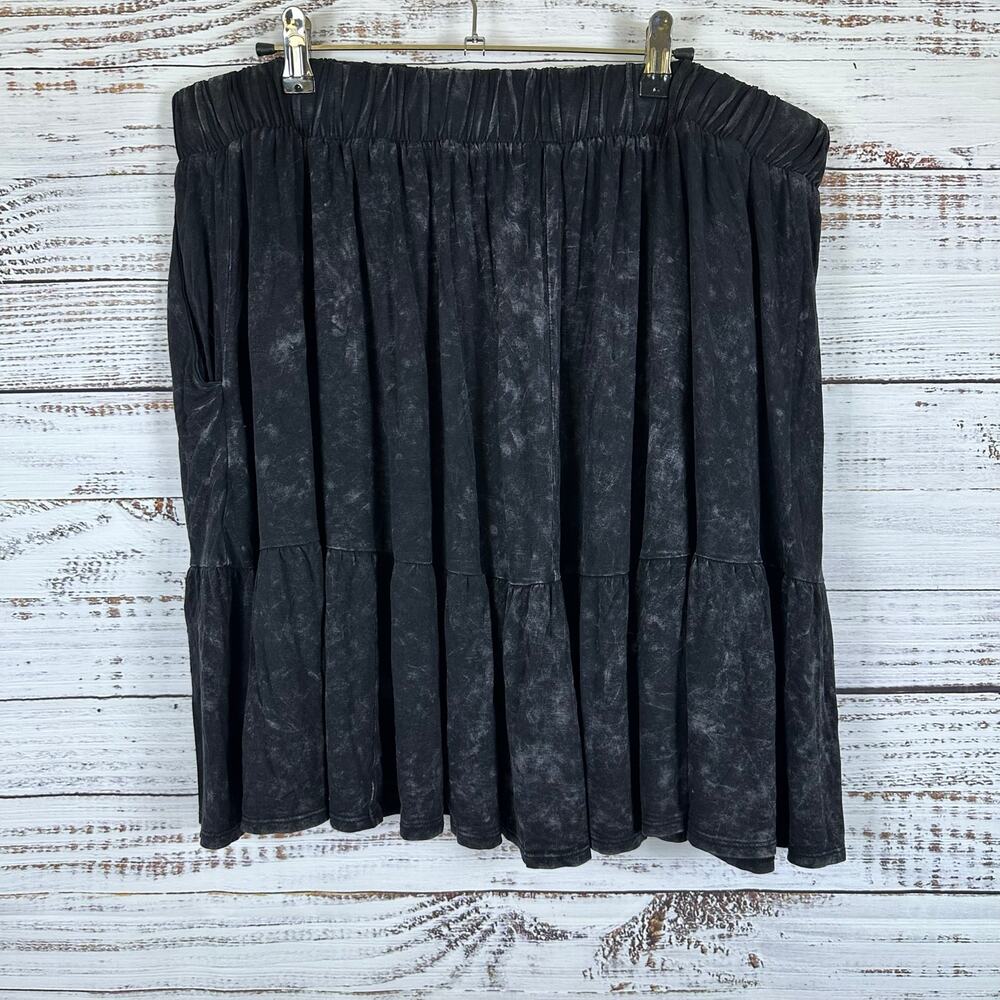 Womens Torrid Super Soft Knits Pull On Elastic Flowy Black Skirt Goth Grunge 1X - Picture 3 of 6